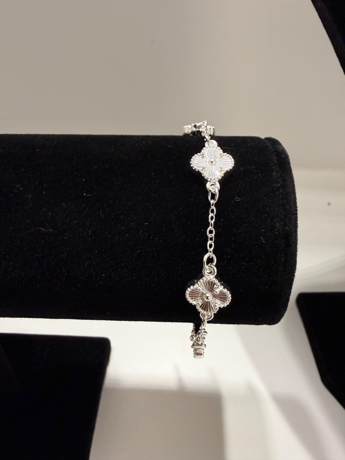 clover bracelet silver filled 7 inch 9.5mm clover