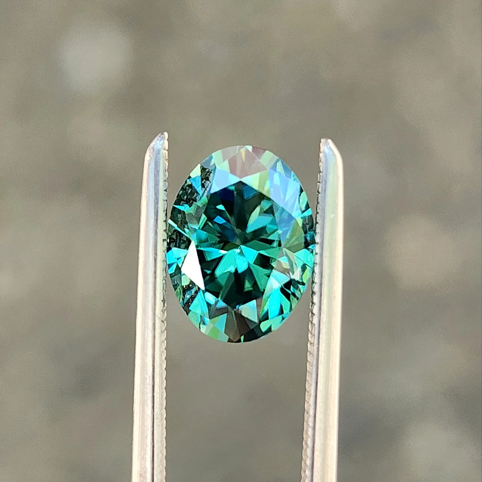 5.10 CT Natural Green Diamond 10×12 mm 1 Pcs Oval Cut VVS1 D Grade Certified.