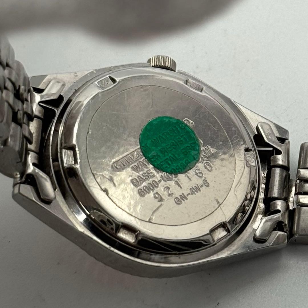Mint condition, fully functional CITIZEN quartz watch with new battery, day/date