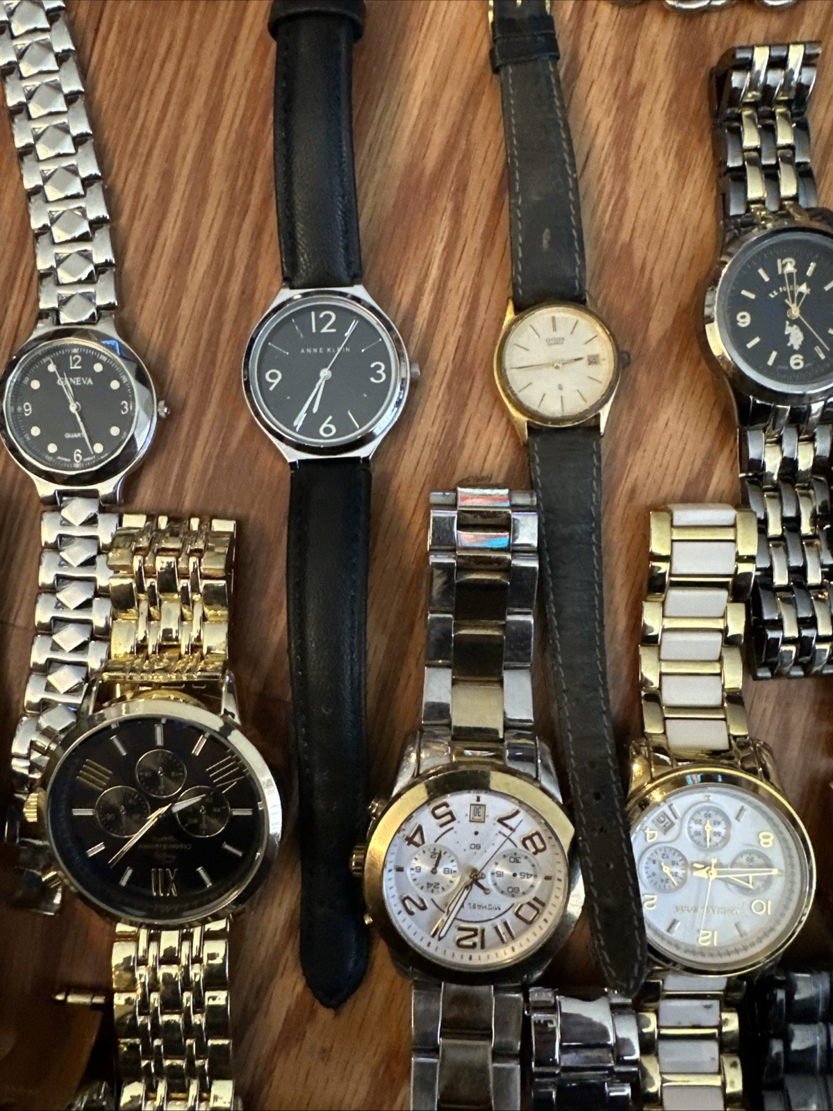 Assorted Lot Of 23 Vintage And Modern Men’s And Women’s Watches