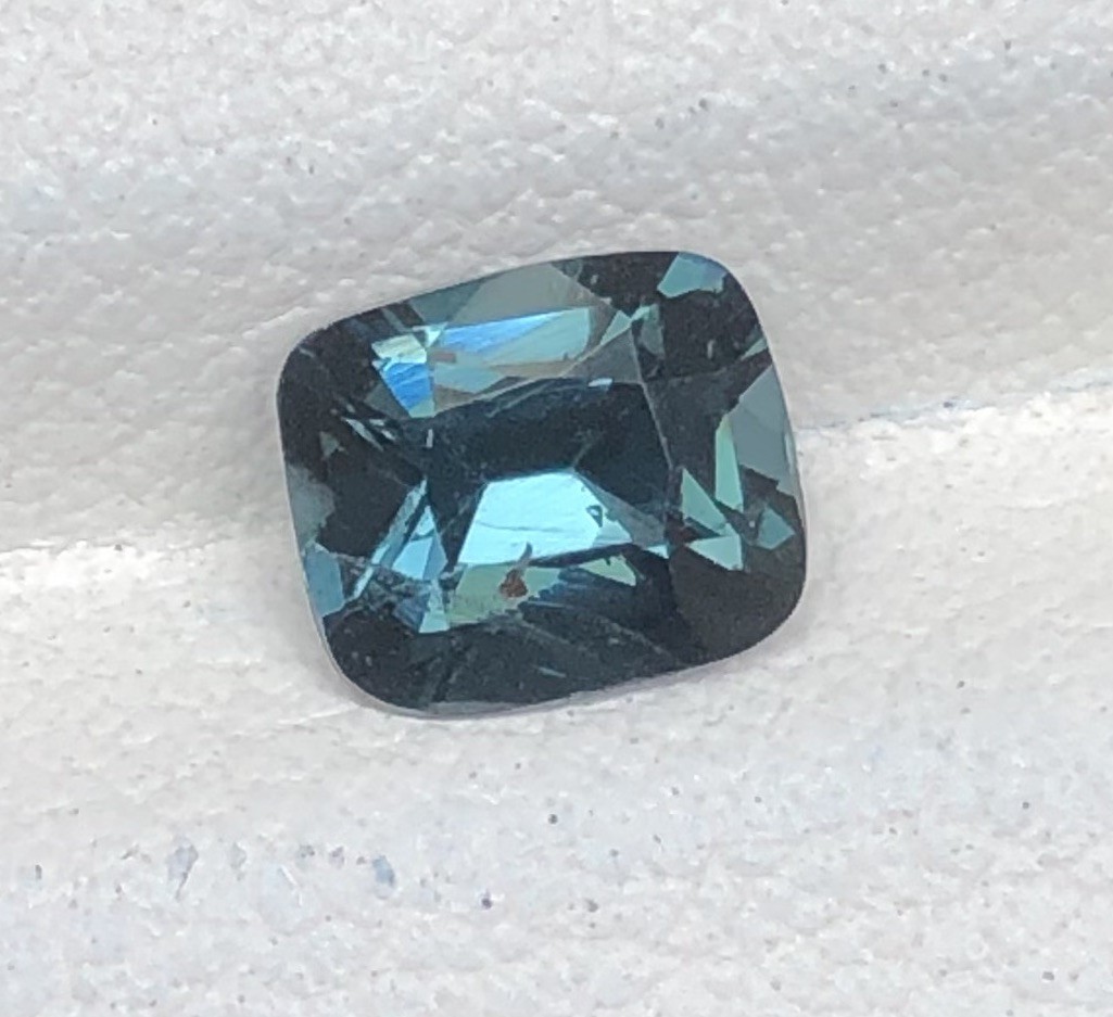 Peacock Tone Greenish Blue Spinel 0.91 Ct loose gemstones
