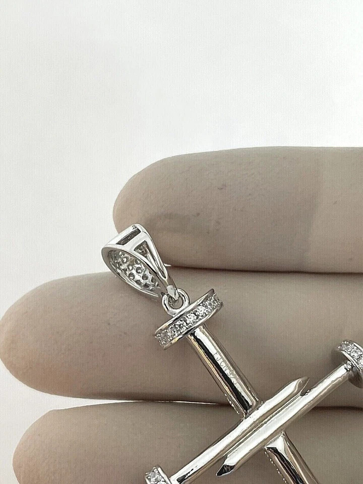 Men’s Iced Out Nail Cross Pendant In 14K White Gold Plated VVSI Real Moissanite