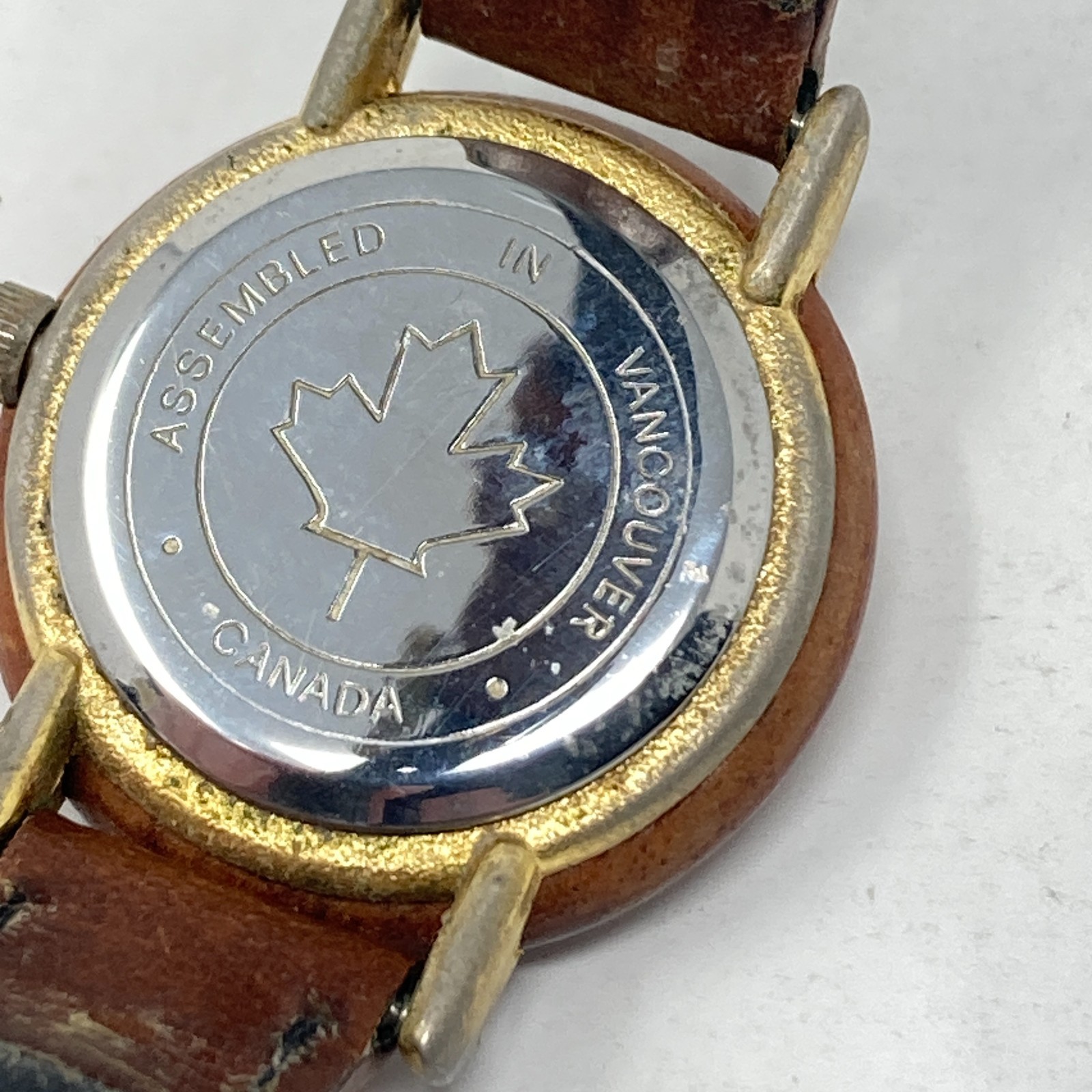 Canada Watch Women 26mm Maple Leaf Wood Leather Band New Battery 7.5″