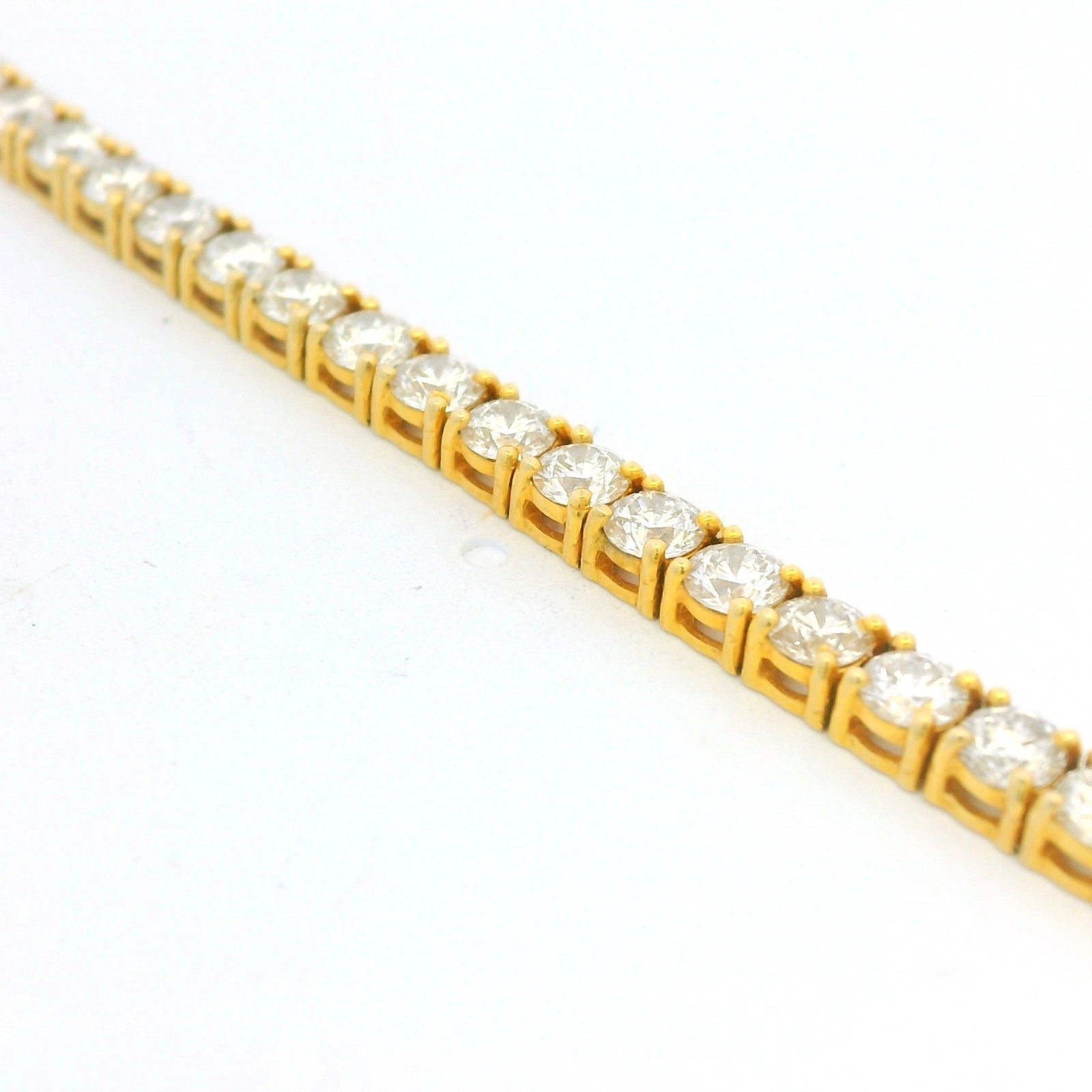 14k Yellow Gold Natural 6.36 Carat Round Brilliant Cut Diamond Tennis Bracelet