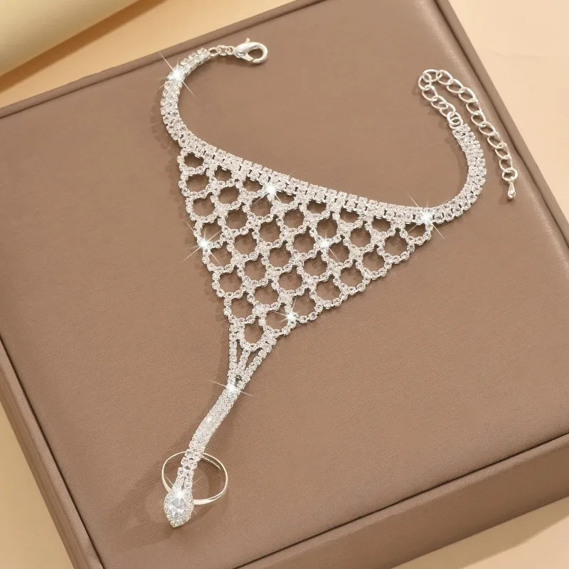Sparkly Full Zircon Mesh Hand Chain Bracelet Fashion Link Ring Jewelry for Women