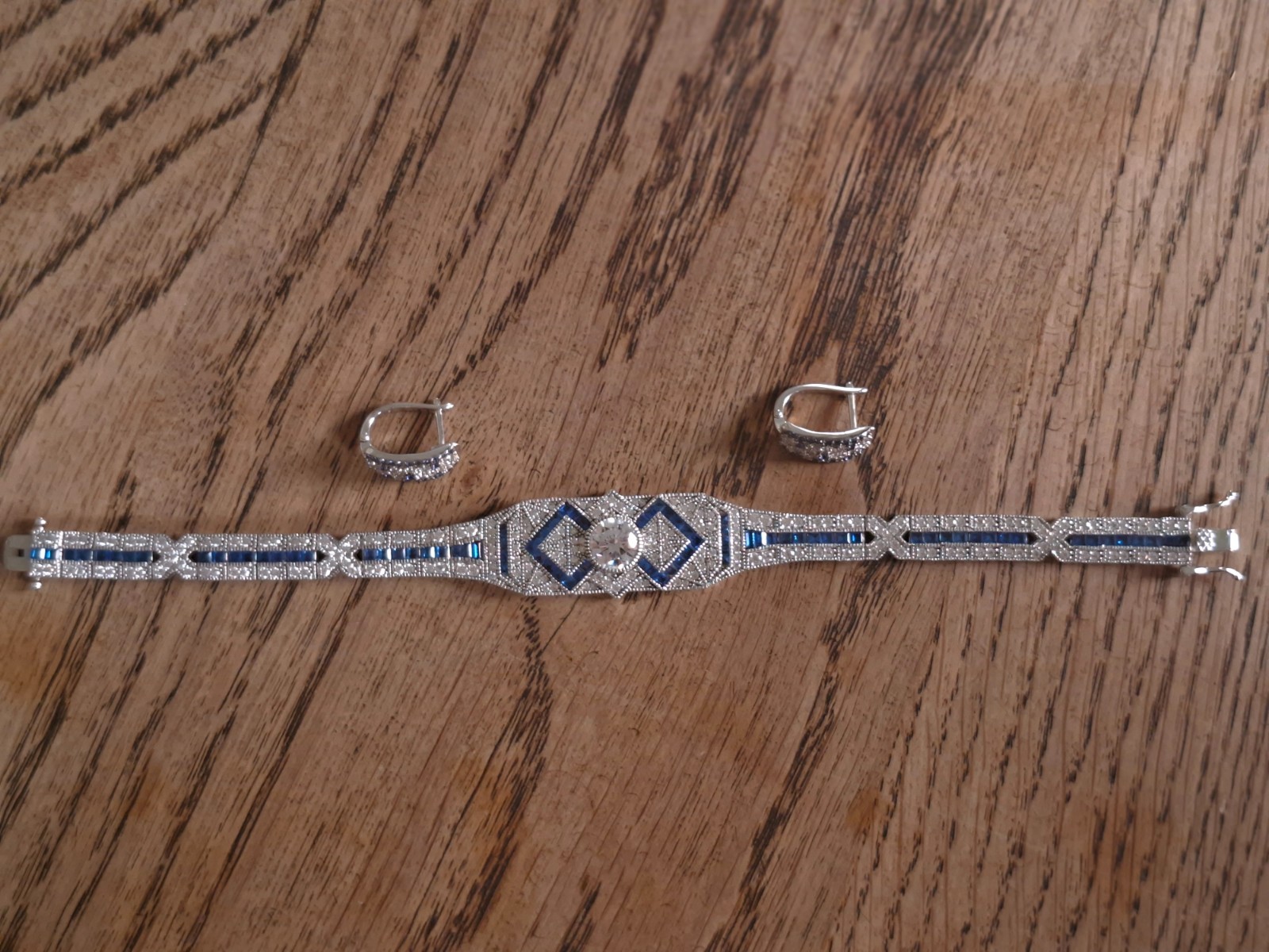 Sterling silver white and blue cubic Zirconia link Bracelet and earings