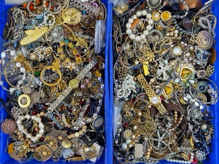 3 Lbs Pounds Unsorted Huge Lot Jewelry Vintage Now Junk Art Craft Treasure Fun