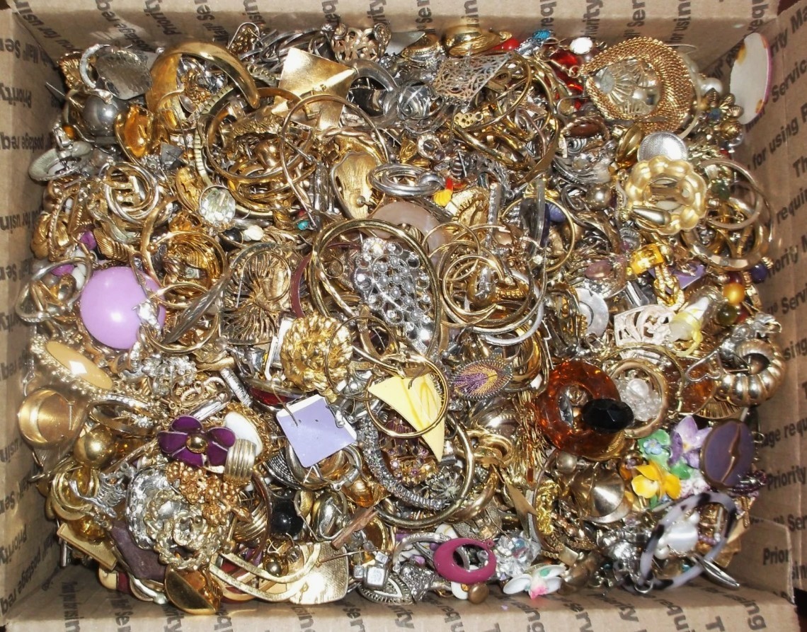 3 Lbs Pounds Unsorted Huge Lot Jewelry Vintage Now Junk Art Craft Treasure Fun