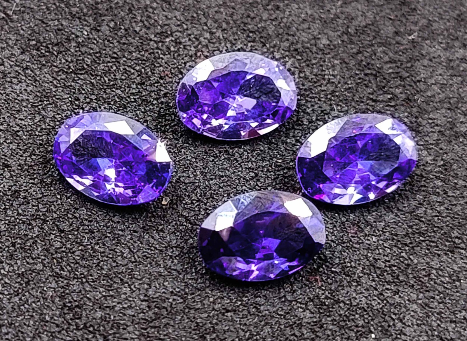4 Pcs FLAWLESS Natural AAA Purple Sapphire LOT Certified Oval Cut Gemstone AKQ
