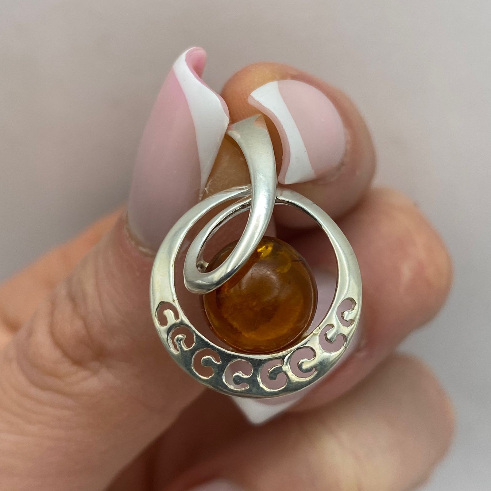 Vintage 925 Sterling Silver Amber Pendant Modern Design 2.2g