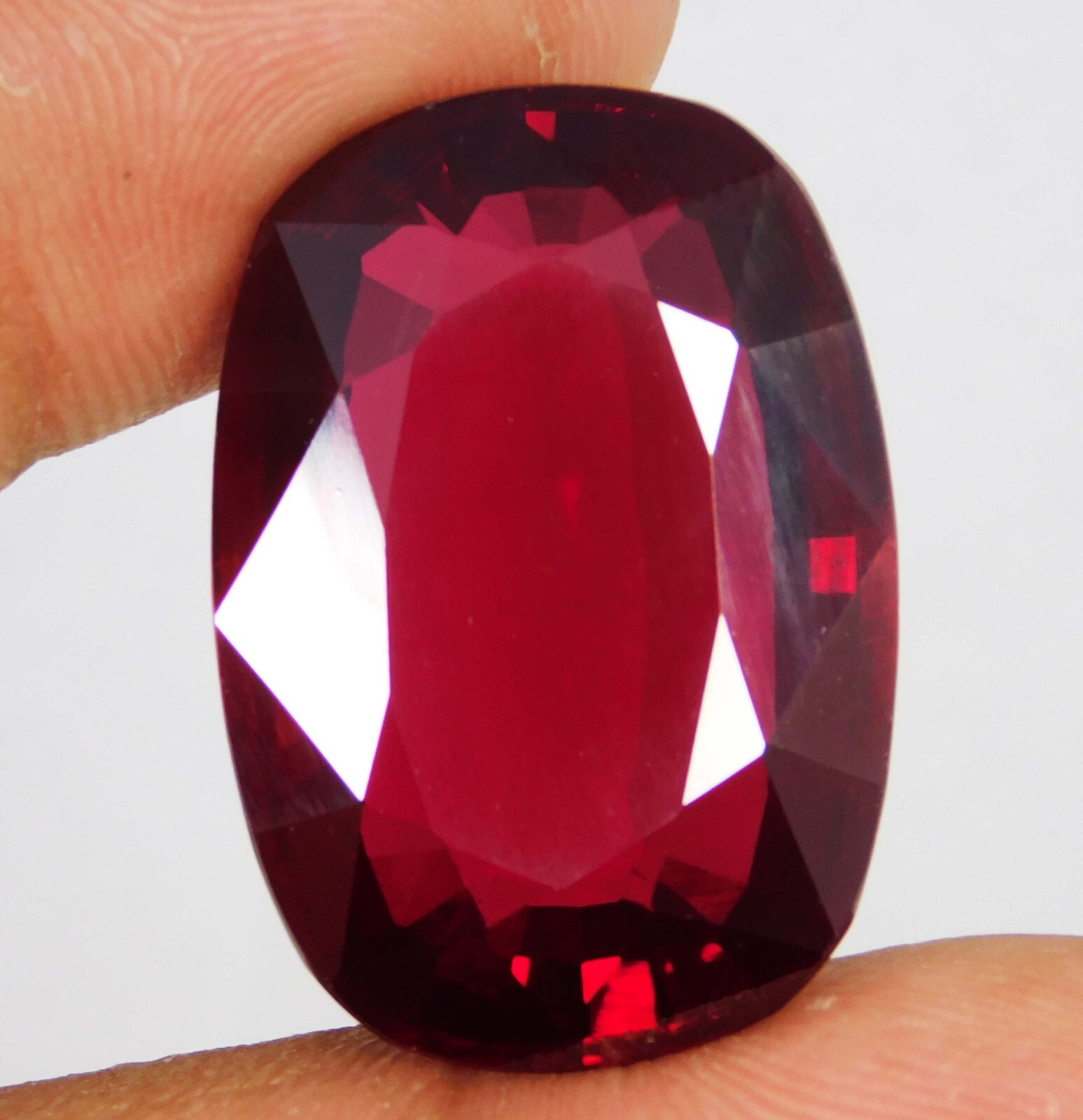 Certified 100.05 Ct Natural BURMA Pigeon Blood Red Ruby Unheated Loose Gemstone