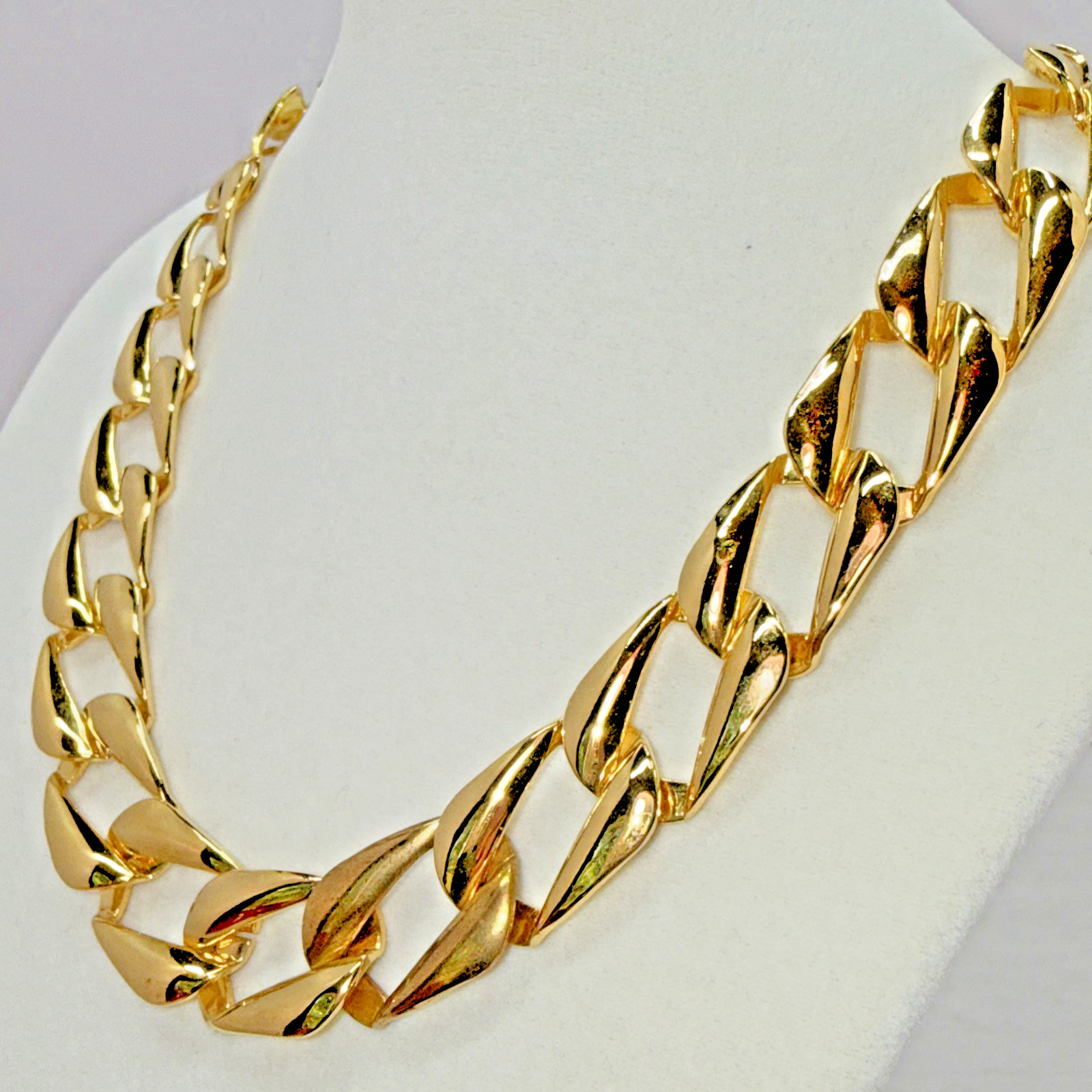 Vintage Gold Tone Chunky Cuban Link Statement Collar Necklace Heavy Runway