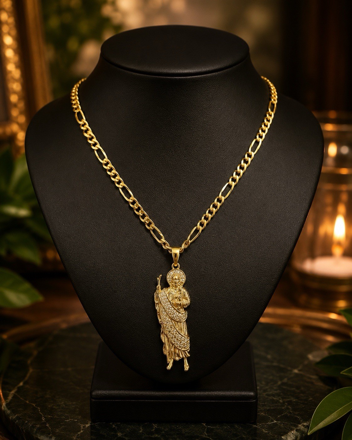 Gold plated Figaro none tarnished Charm Pendant Necklace Lobster Closure