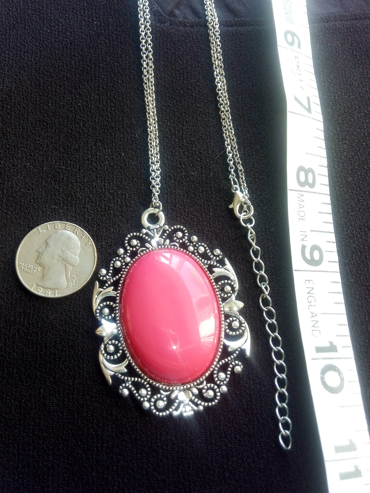 SW Red Turquoise 2″ Stone Pendant, 32″L ST Chain, Color By Sherwin-Williams