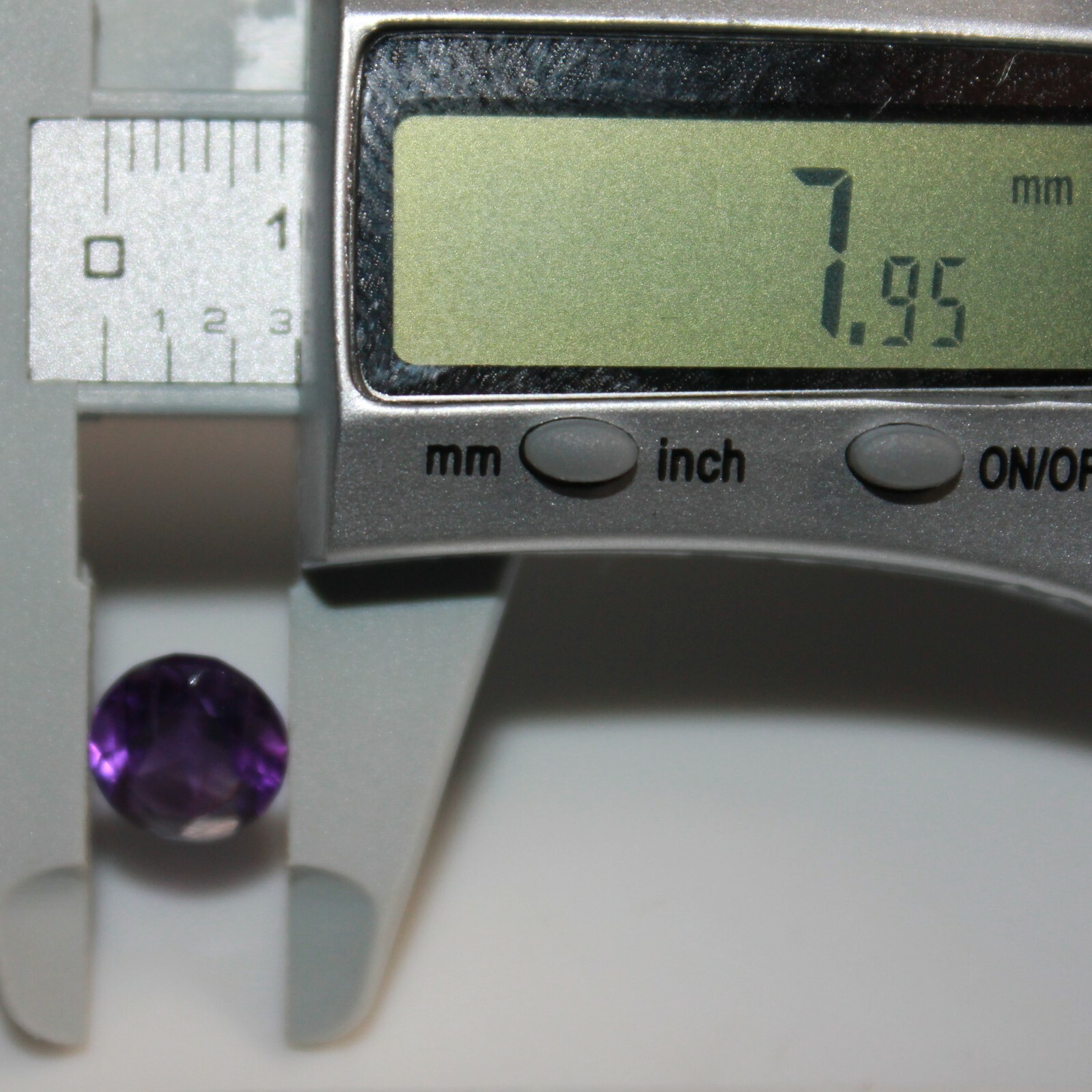 Amethyst 2mm, 3mm, 3.5mm, 4mm, 5mm, 6mm, 7mm, 8mm Faceted Round Gemstone(s)