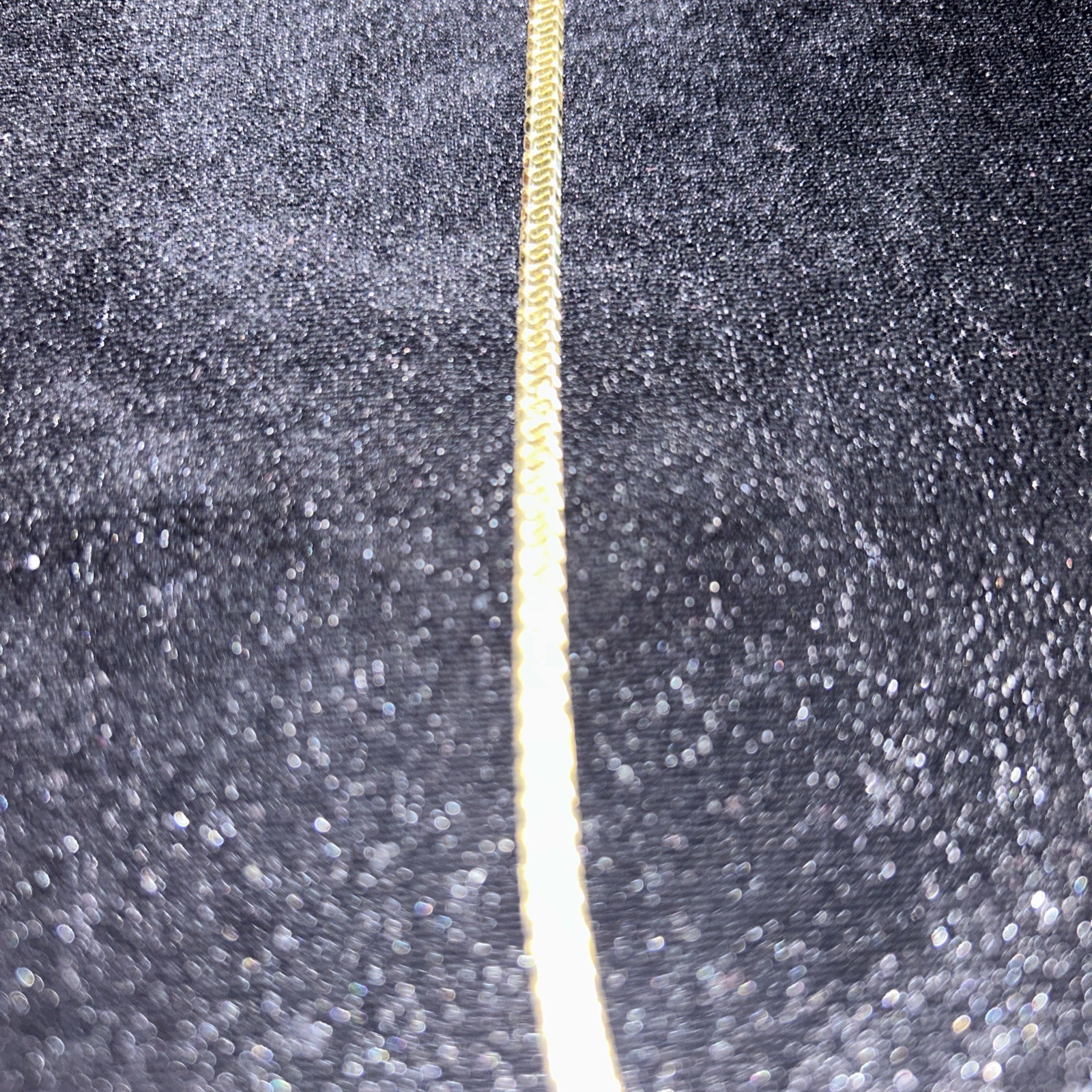 Vintage Signed Monet Gold-Tone Flat Herringbone Chain Necklace 14.5” Drop