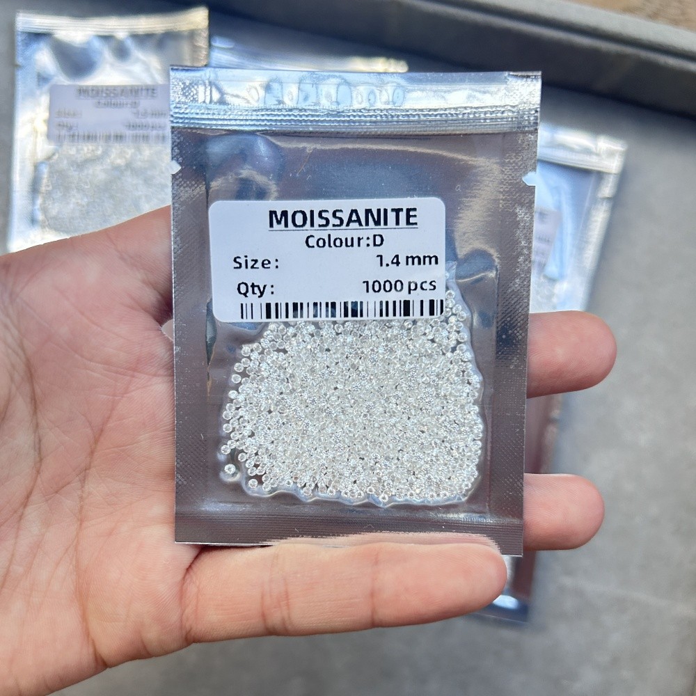 Small Size 0.8mm-4.0mm 100pcs Loose Moissanite Gemstone D Color Round White