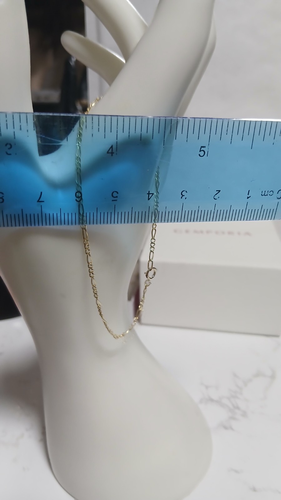 9ct Yellow Gold Bracelet.