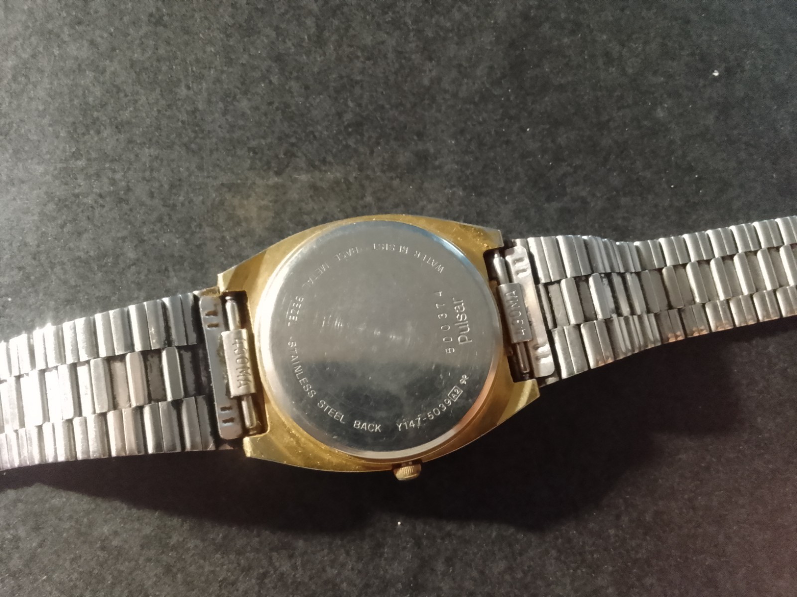 5 X Vintage Watches Citizen Seiko Pulsar