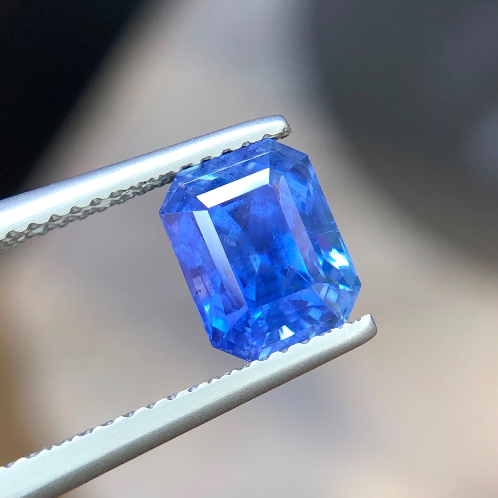 3.17 Carats Natural Blue Sapphire Octagonal Cut From Srilanka