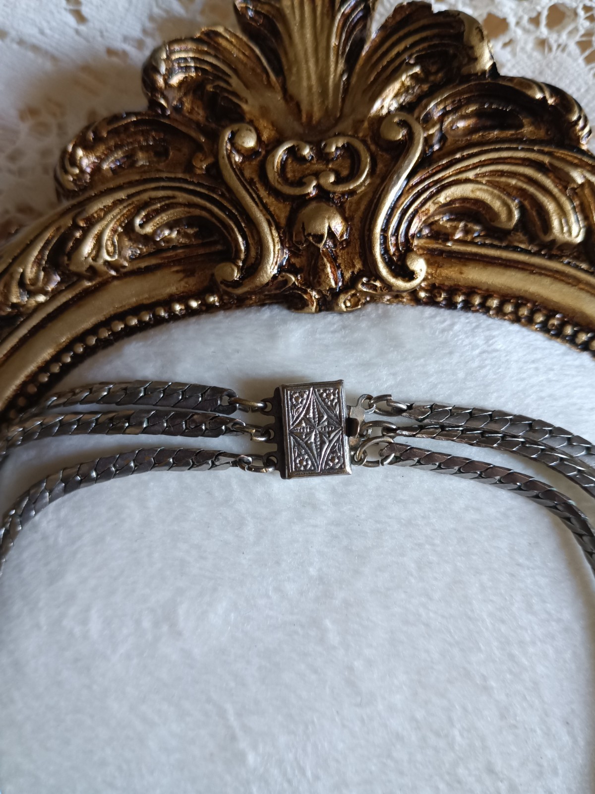 vintage Silver Multi-Strand Herringbone Chain choker Box Clasp Metal 14 1/2in