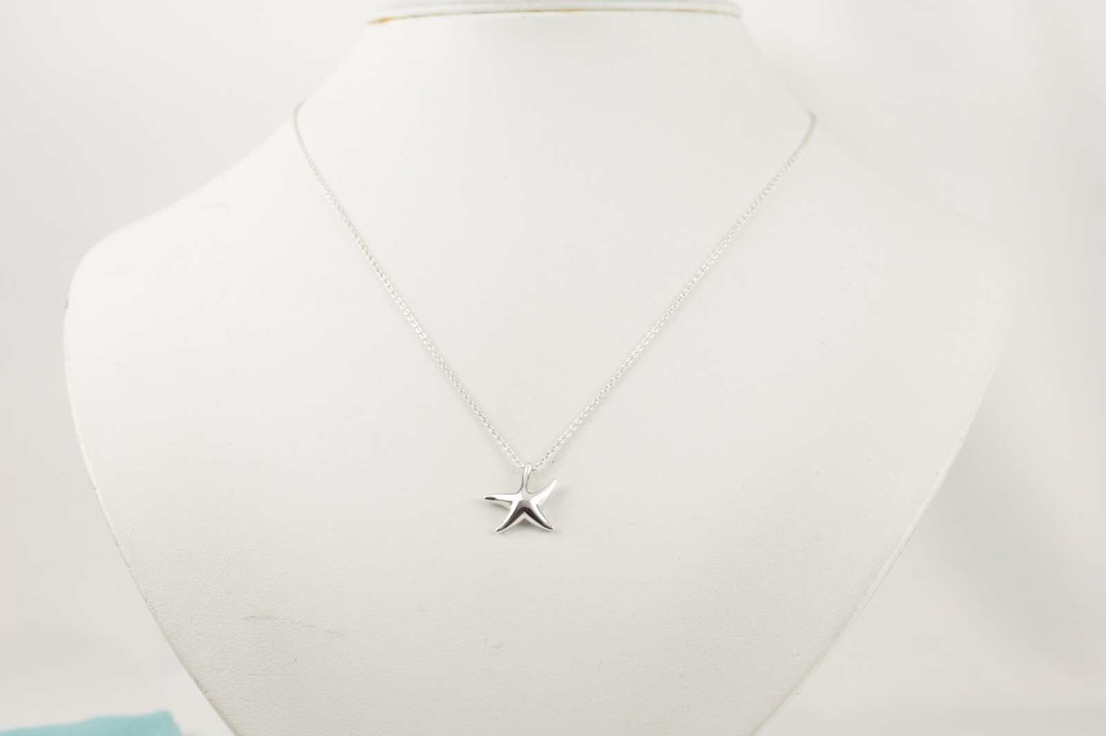 Tiffany & Co. Elsa Peretti Starfish Pendant Necklace 17.3″ Silver 925 w/ Pouch