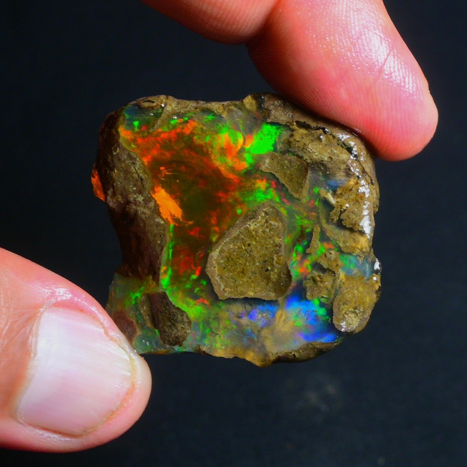 Stunning Multi Fire Natural Ethiopian Oil Opal Rough 88.40 Cts Raw Opal Specimen
