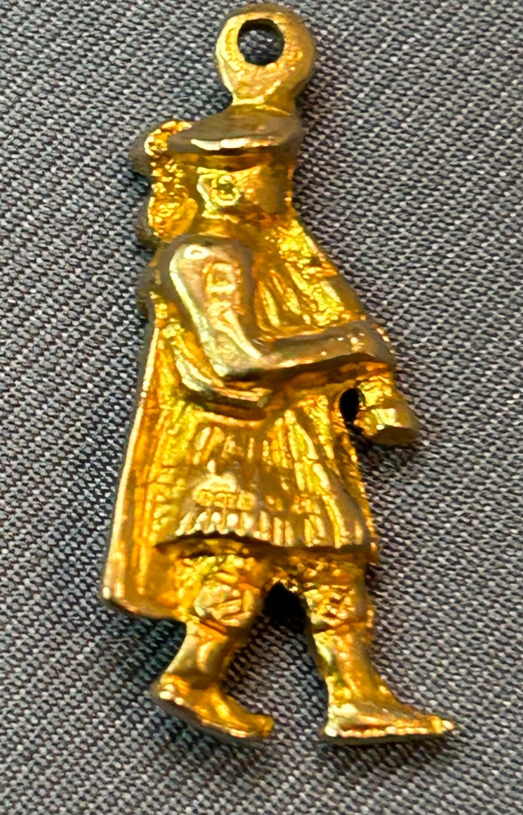 Vintage 9k Gold Scottish Bagpiper Charm Pendant 3D 9 carat 375 Hallmarked 3.5g