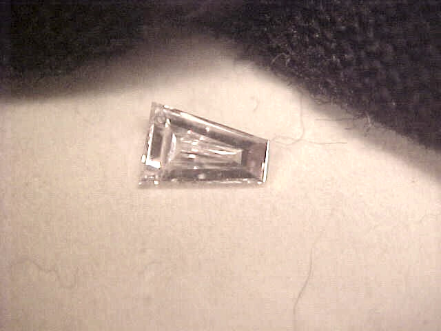 EARTH MINED FANCY LIGHT PINK TAPERED BAGUETTE LOOSE DIAMOND .11 CT SI-1