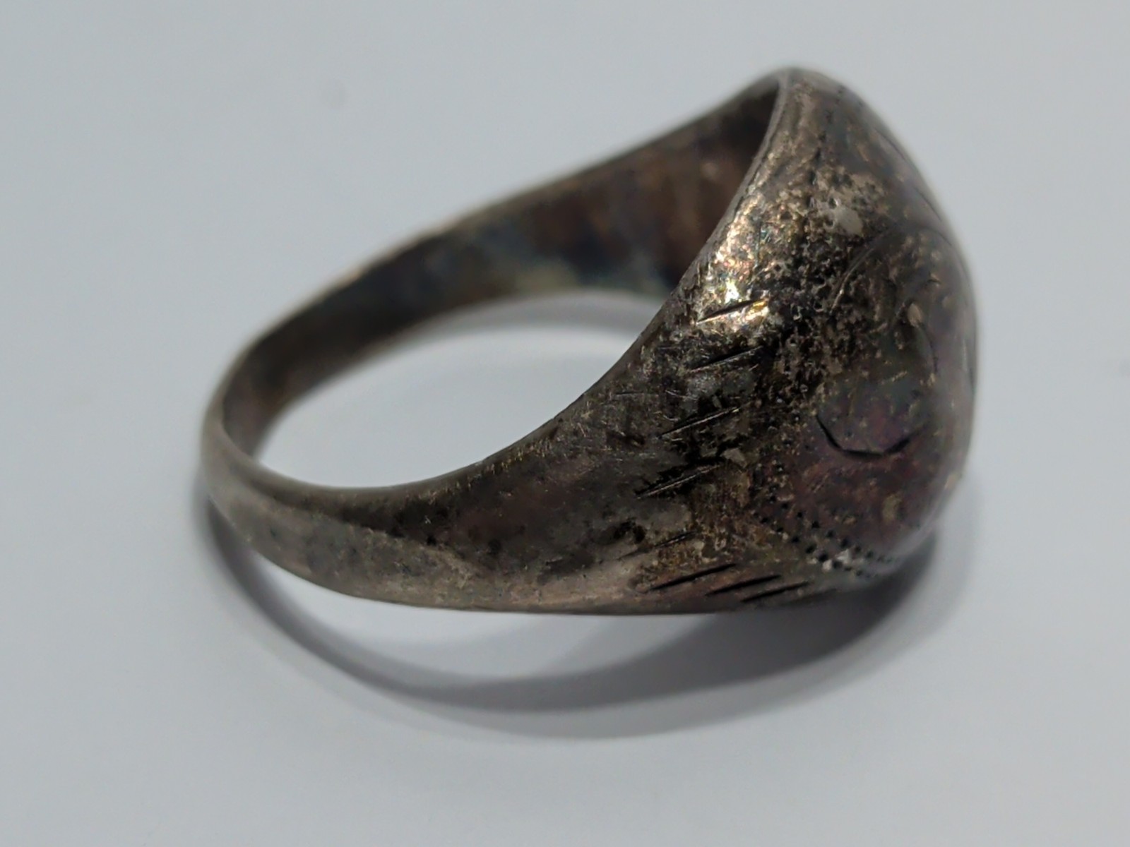 ✨VINTAGE✨ .925 Sterling Silver Etched Dome Ring – Size 9 – Made In Thailand