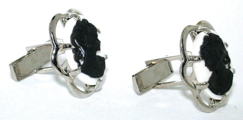 Victorian Woman Resin Cameo Oval Cabochon Silverplated Cufflink CL25/62625
