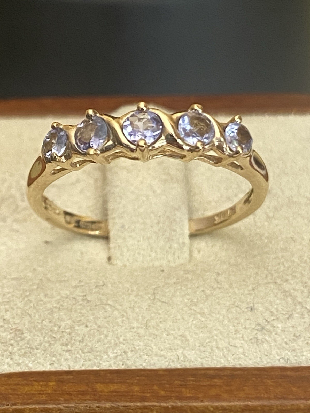 9 Carat Yellow Gold Tanzanite Set Ring Size P