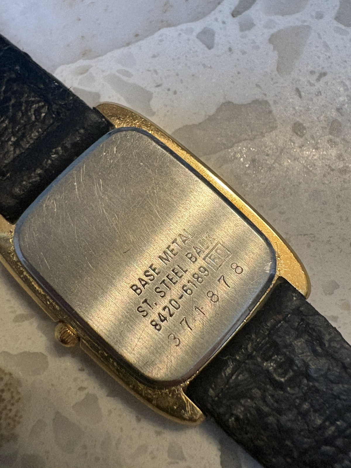 Rare Vintage Seiko Lassale 8420-6189 Ultra Thin Gold Tank Watch 1983 Quartz