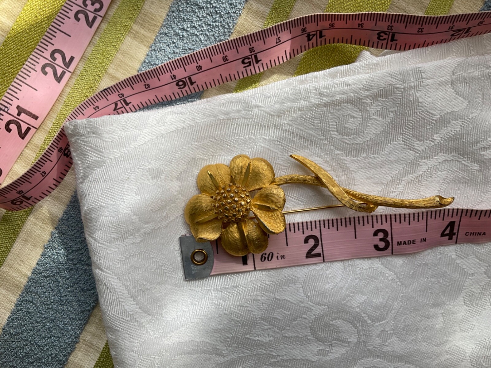 VINTAGE 1950s signed BSK satin brushed Gold Filled large flower brooch 4”