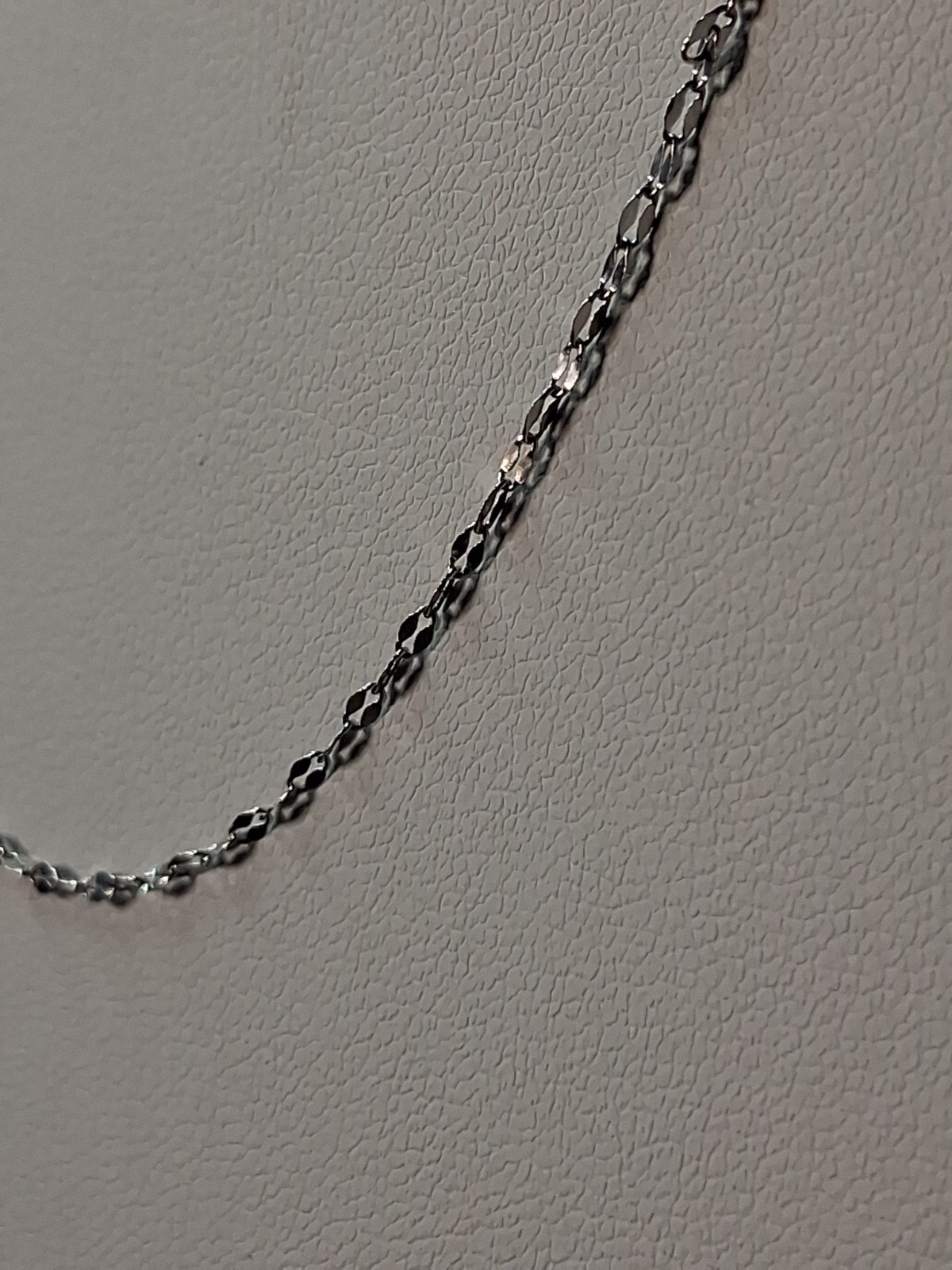 10k Solid White Gold Mirror link chain 16-inches 1.5mm