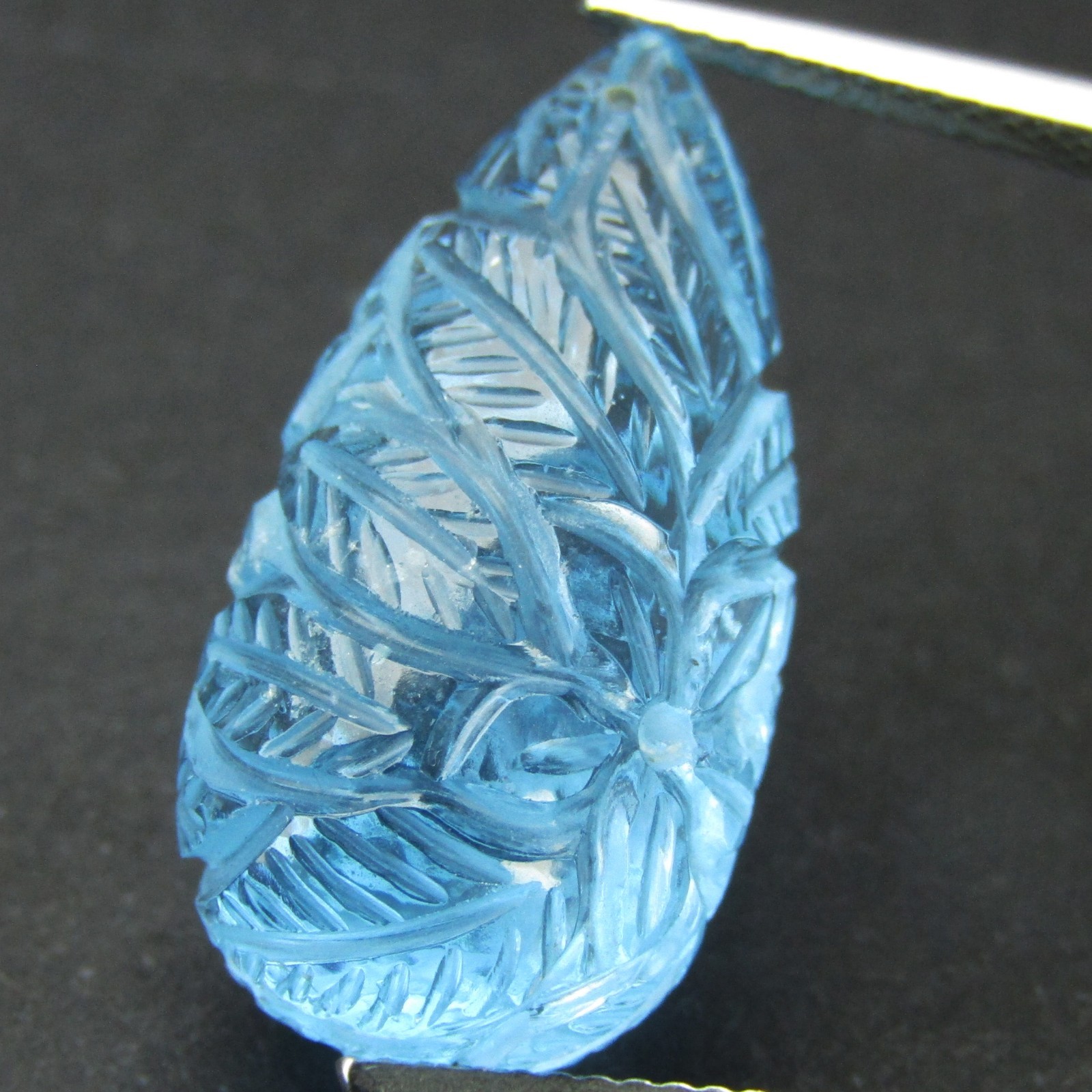20.52Cts Artistic Carving Natural Swiss Blue Topaz Briolette Drop Gem With Hole