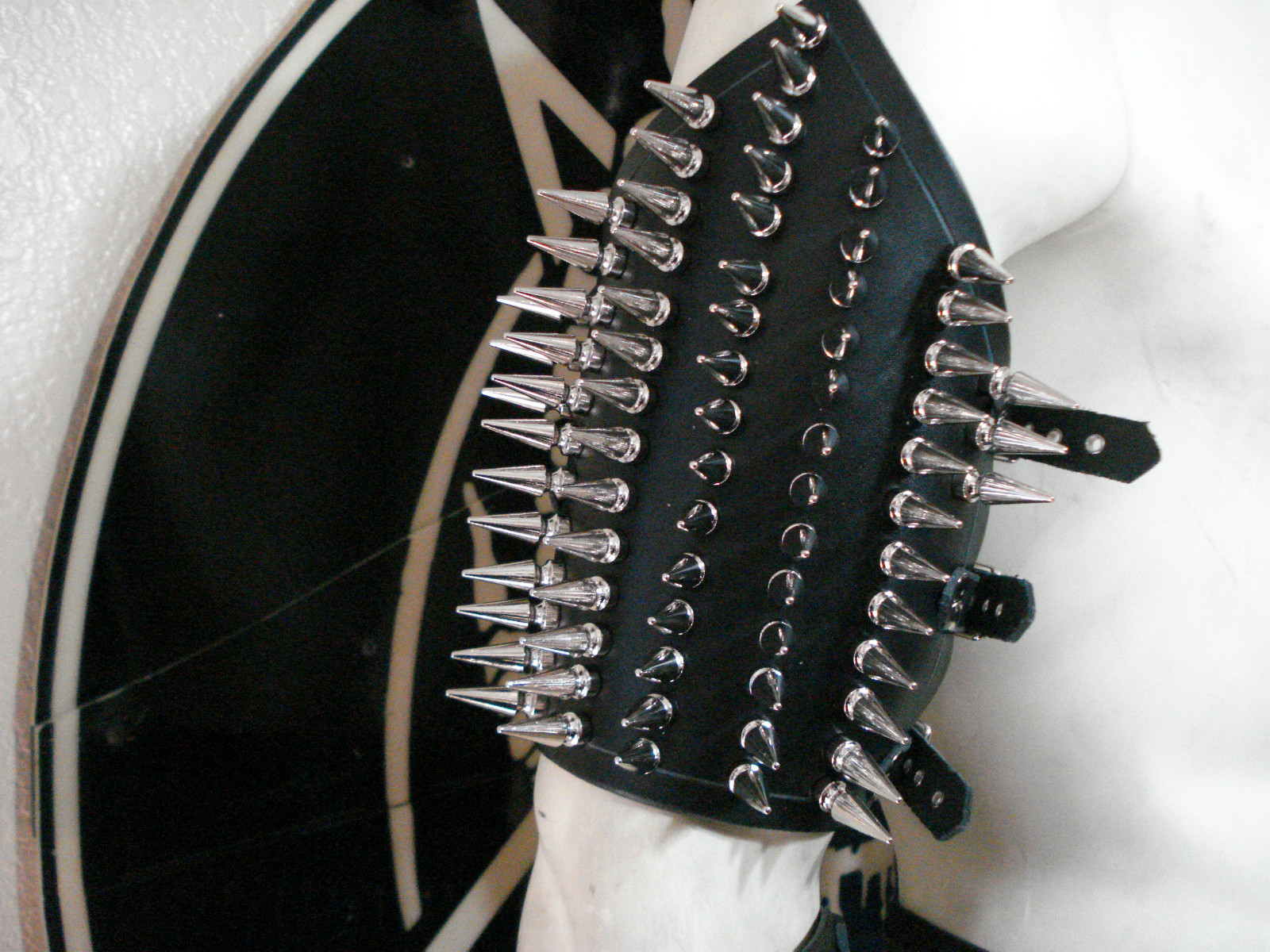 LEATHER SPIKED ARMBAND.BLACK METAL…(MDLA0070)…..URGEHAL
