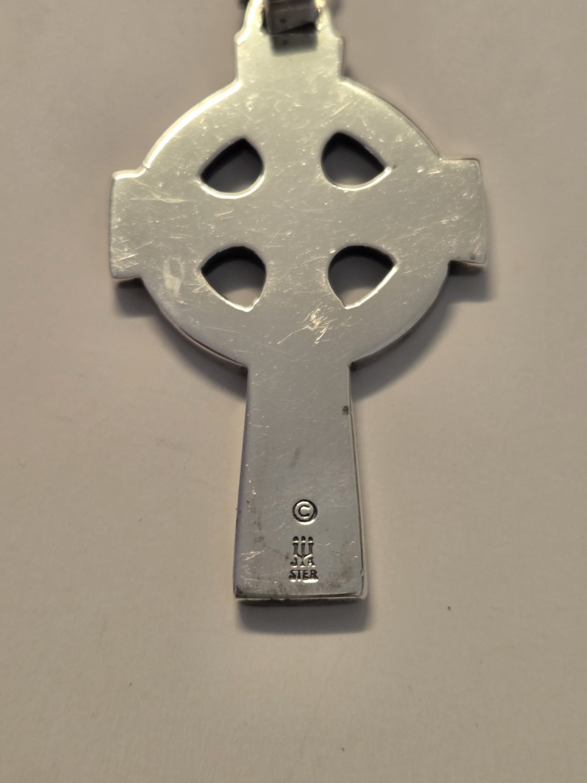 Retired James Avery Sterling Silver Large Celtic Lily Cross Necklace Box Pouch