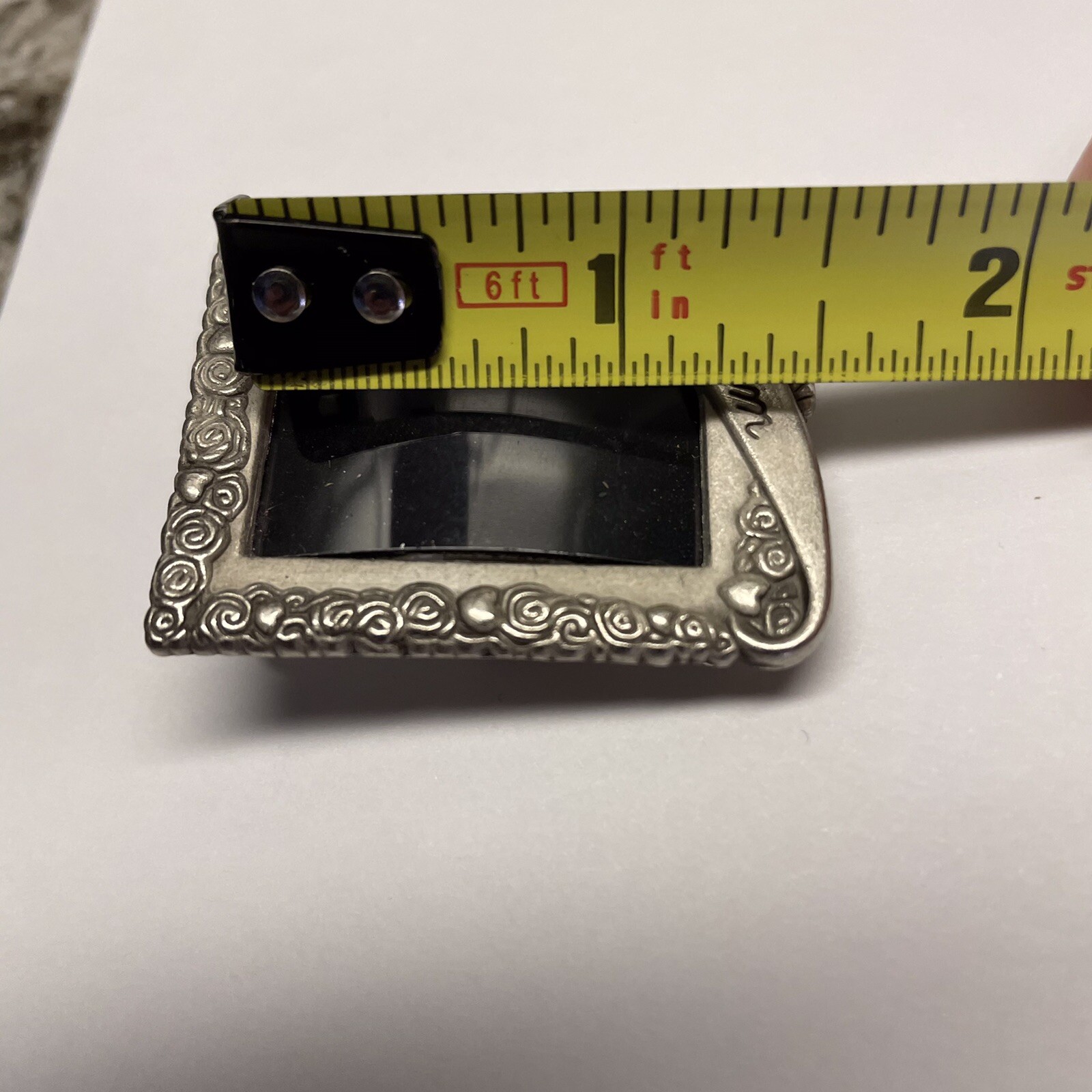 Brooch Pin Pewter Tone – MOM – Also Stands Up As A Picture Frame