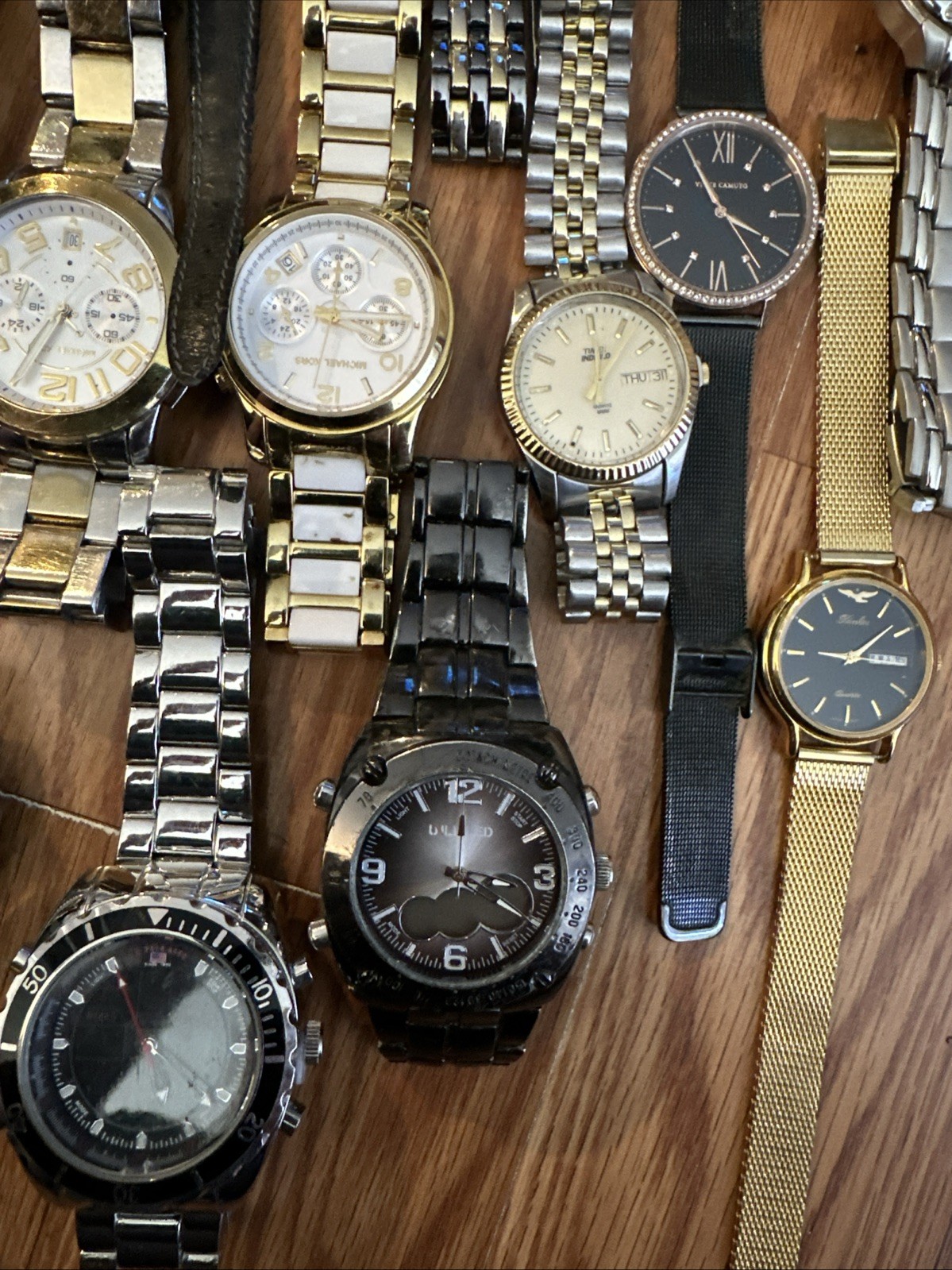 Assorted Lot Of 23 Vintage And Modern Men’s And Women’s Watches