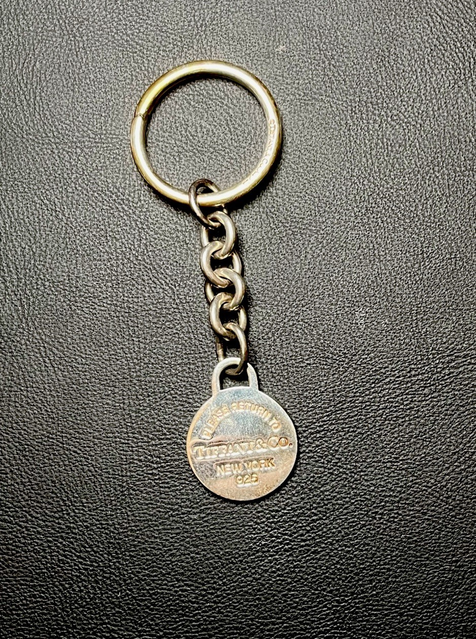 tiffany & Co tag key chain sterling silver .925 With Box And Bag!