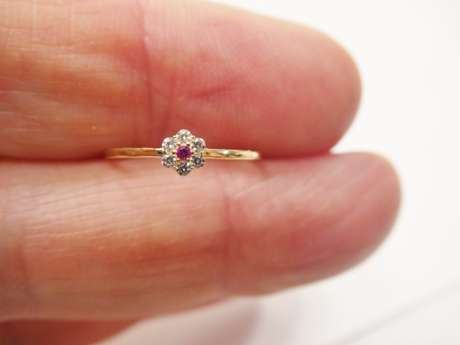 10K REAL SOLID YELLOW GOLD RED STONE CENTER PINKY RING