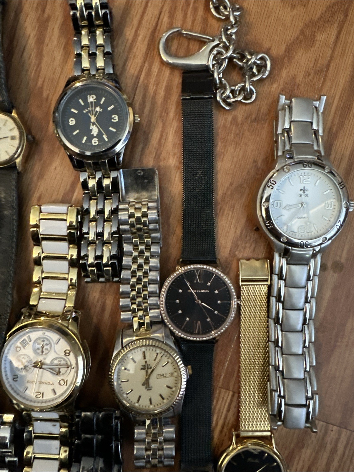 Assorted Lot Of 23 Vintage And Modern Men’s And Women’s Watches