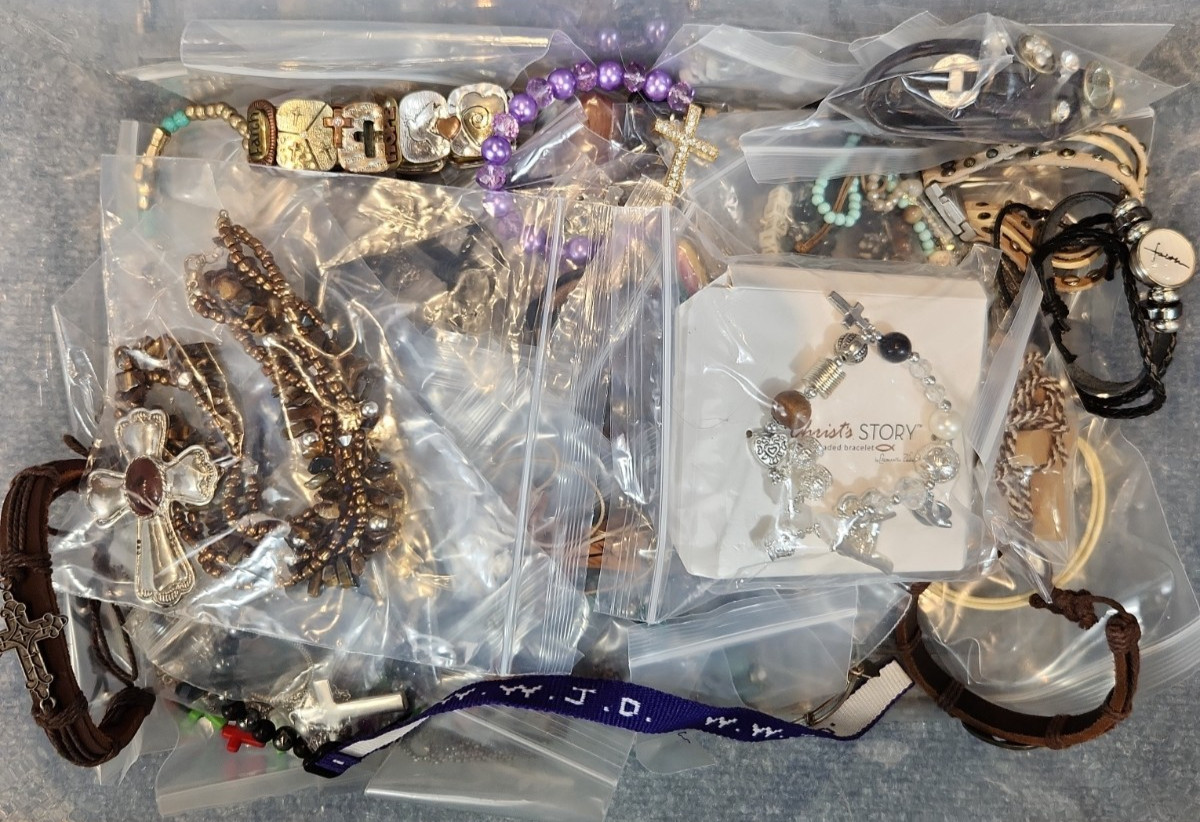 Jewelry Wearable Christian Collection 5 Lbs Lot # 712 See Description
