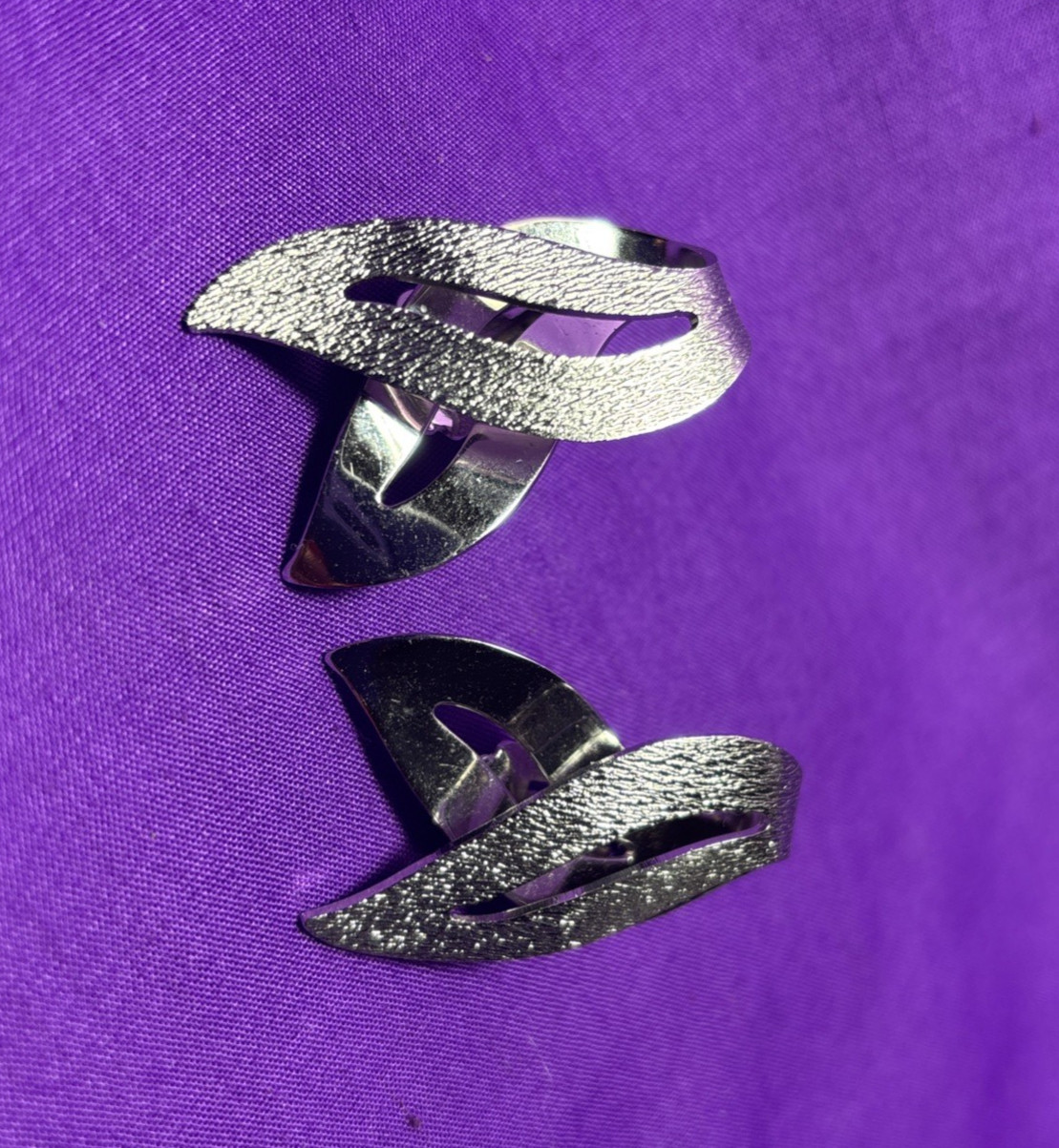 Elegant Silver Tone Clip On Earrings Modern Minimalist E18