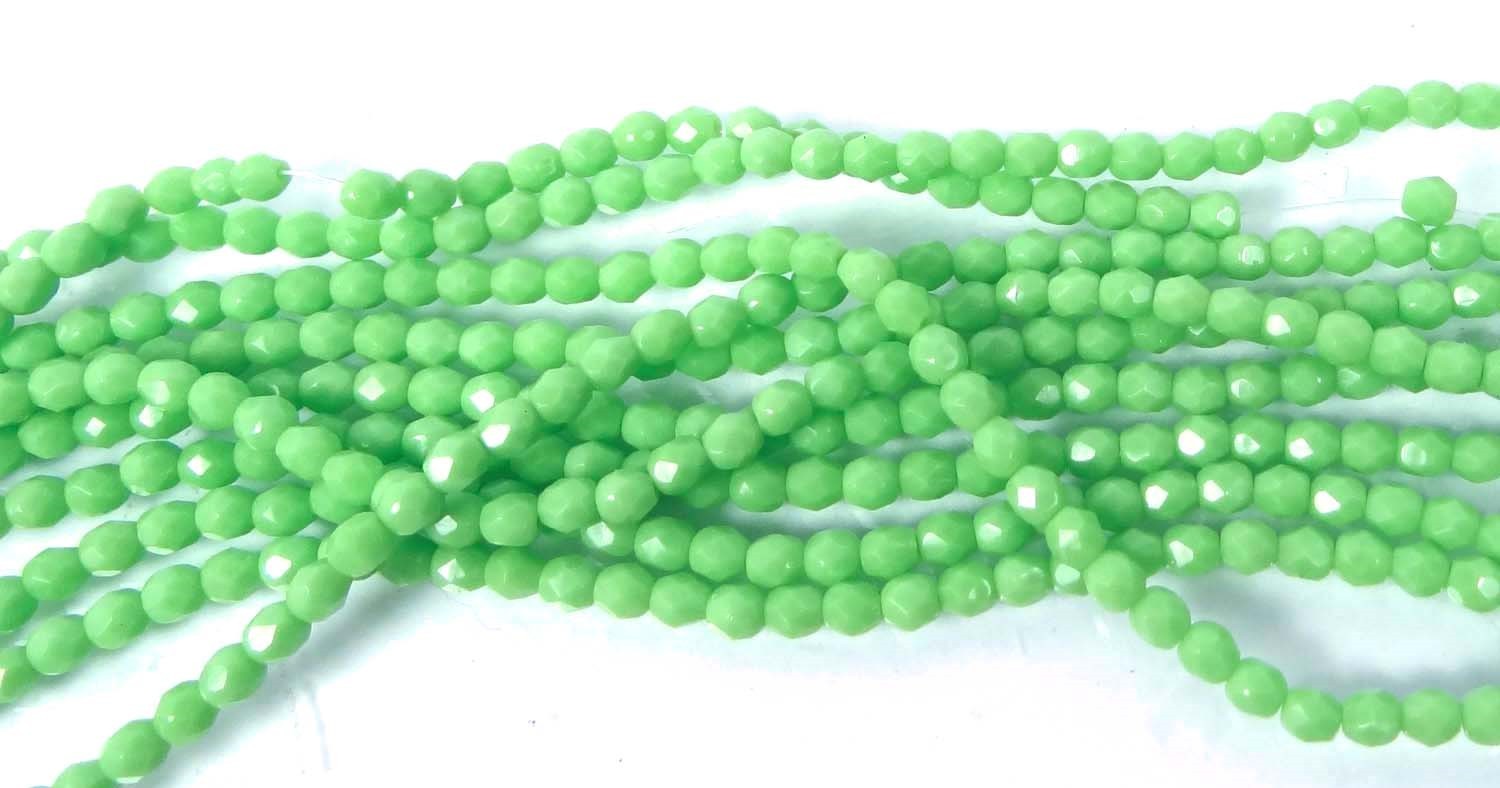 50 Firepolish Czech Glass Faceted Round Beads – Opaque Spring Green 4mm