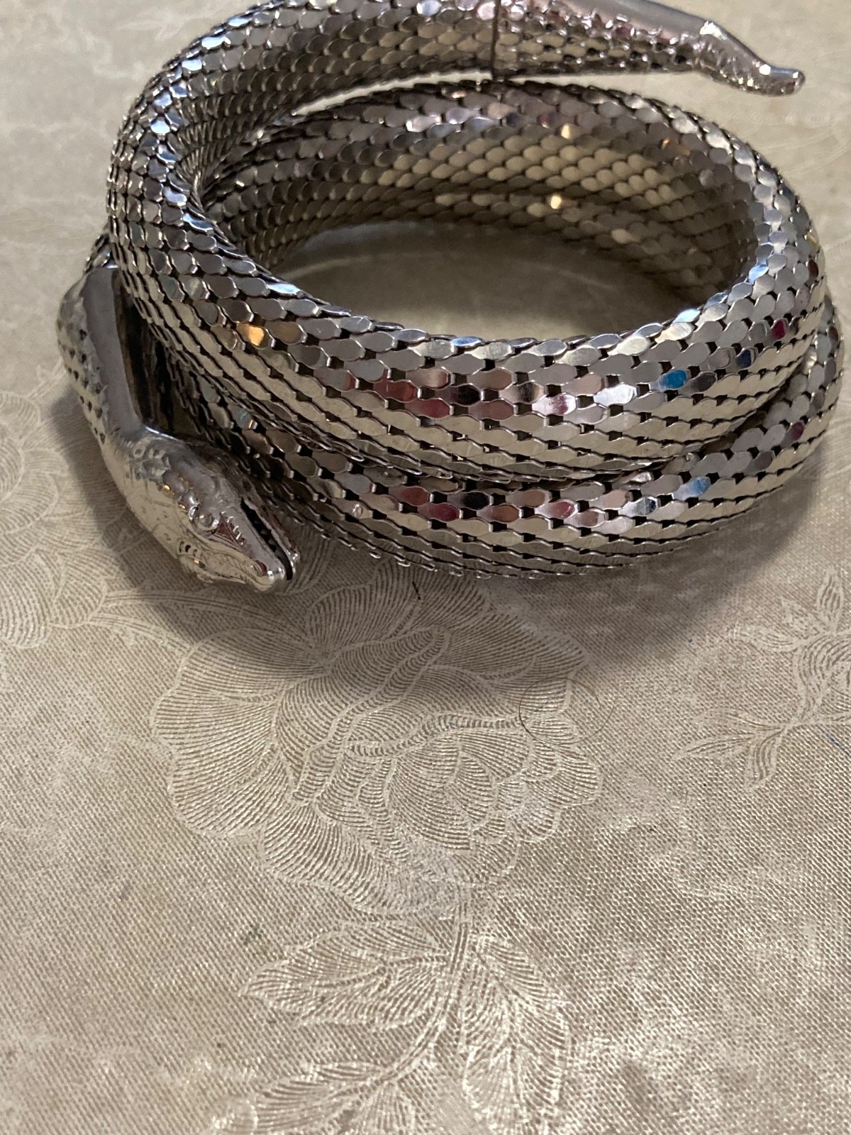 WHITING & DAVIS Silver Tone Mesh Snake Wrap BRACELET Very Good Condition