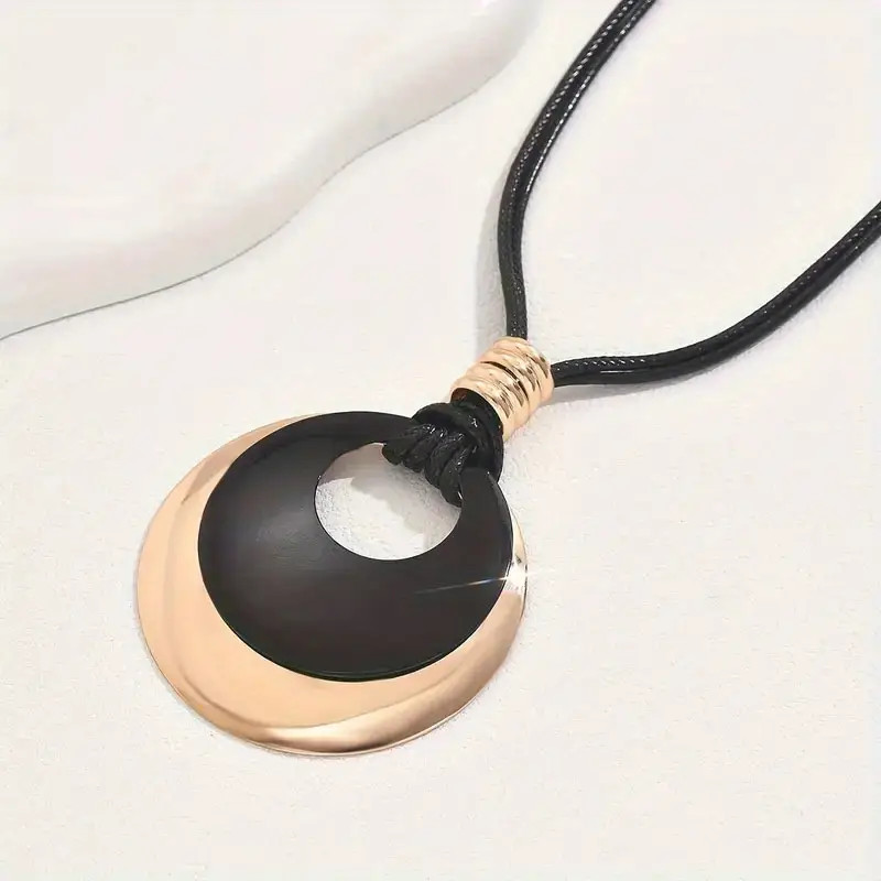 Women’s Retro Pendant Necklace Alloy Fashion Hip Hop Choker Chain Jewelry Gift
