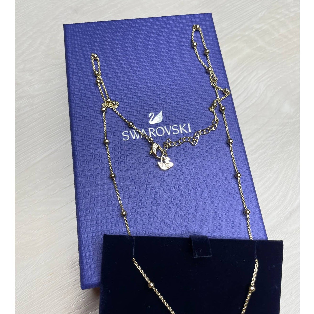 SWAROVSKI TAROT MAGIC HAND PENDANT MULTI-COLORED GOLD TONE NECKLACE