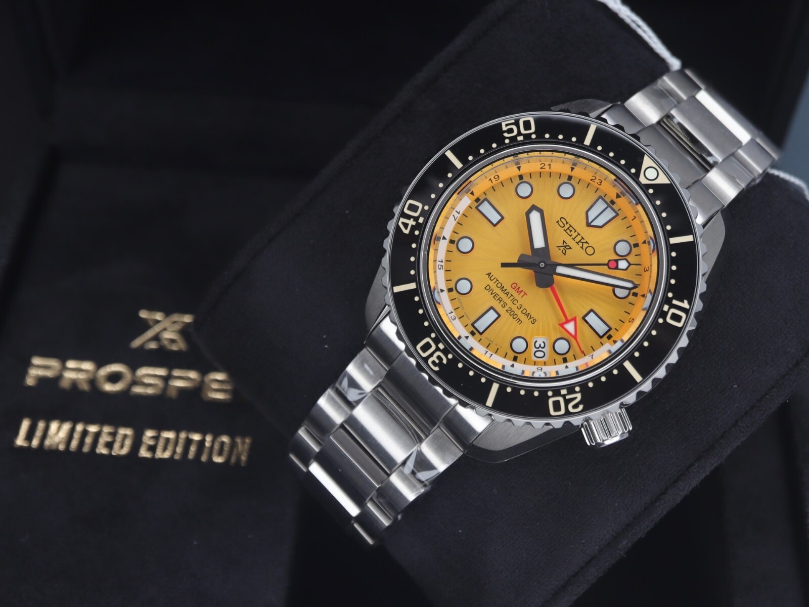 Seiko MM200 GMT The Night of Siam SPB487J1 Limited Edition 500 pcs.